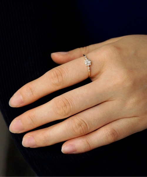 anq.(アンク)の「「anq.」K10・Quadrate 0.17ctダイヤモンド リング(リング・レディース・イエローゴールド・#11/#13)」の6枚目の写真