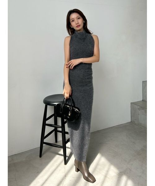 SNIDEL（スナイデル）の「【HIGH QUALITY】メリノウールアメスリニットワンピース（ワンピース・レディース・オフホワイト/チャコールグレー/ピンク/ミント・0/1）」の16枚目の写真