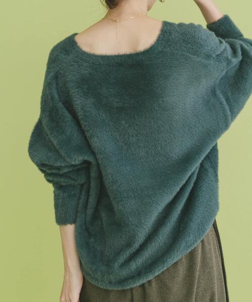 ITEMS URBANRESEARCH（アイテムズ アーバンリサーチ）の「ミニシャギーVネックニット（ニット/セーター・レディース・チャコールグレー/アイボリー/グリーン・FREE）」の16枚目の写真