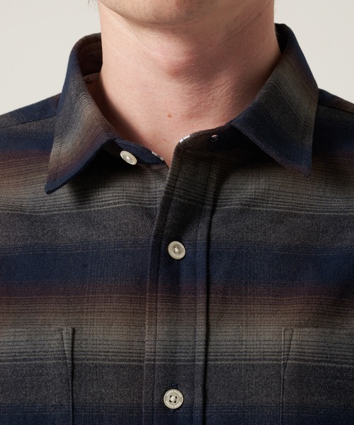 Eddie Bauer(エディーバウアー)の「スノーキャット フランネルチェック 長袖シャツ(シャツ/ブラウス・メンズ・ブルー系/ネイビー系/グレー系・XXL/XL/M/L/S)」の16枚目の写真