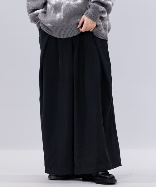 JOHN'S CLOSET（ジョンズクローゼット）の「【13】ギャバジン ワイド袴パンツ/スカンツ（スラックス・メンズ・チャコールグレー/ブラック/アイボリー・MEDIUM/LARGE）」の4枚目の写真