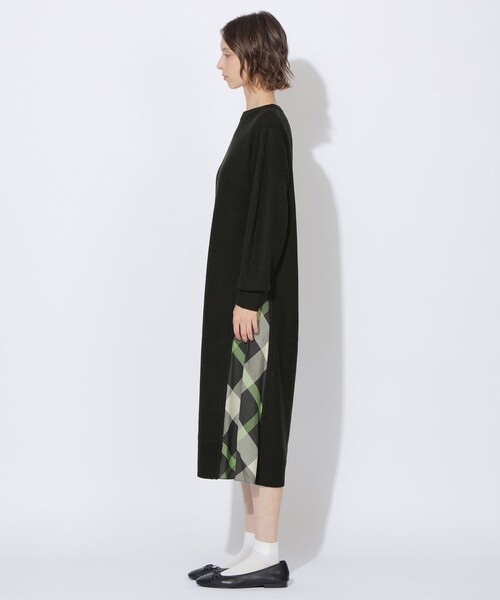 CB CRESTBRIDGE（シービークレストブリッジ）の「サイドチェック切替ニットワンピース（ワンピース・レディース・ダークネイビー/ブラック/ベージュ・M）」の11枚目の写真