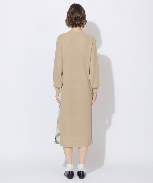 CB CRESTBRIDGE（シービークレストブリッジ）の「サイドチェック切替ニットワンピース（ワンピース・レディース・ダークネイビー/ブラック/ベージュ・M）」の7枚目の写真