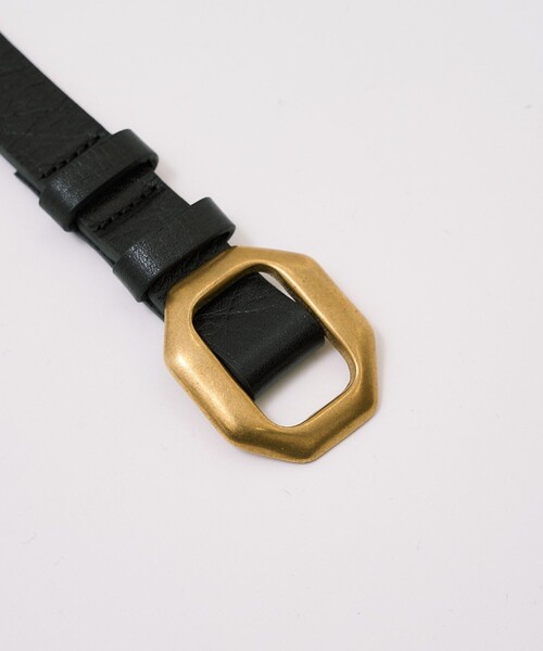 UNITED TOKYO（ユナイテッドトウキョウ）の「Octagon Buckle Leather Belt｜オフィスカジュアル（ベルト・レディース・ゴールド・FREE）」の3枚目の写真