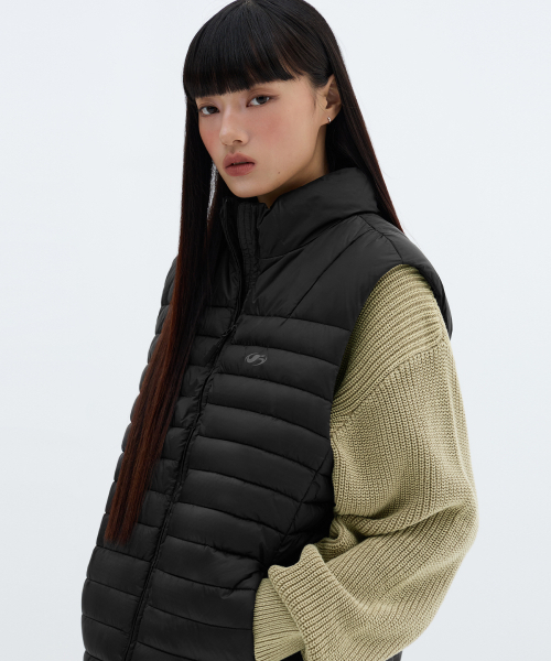 F.ILLUMINATE（フィルミネイト）の「エアライトダウンベスト-ブラック（ダウンベスト・メンズ・その他・SMALL/MEDIUM/LARGE）」の3枚目の写真