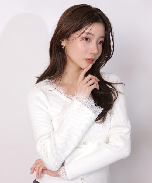 Apuweiser-riche（アプワイザーリッシェ）の「レーストリム２ＷＡＹカーデプルオーバー（ニット/セーター・レディース・グレー/ホワイト/ブラック/ボルドー/グレイッシュベージュ/ピンクベージュ・2）」の12枚目の写真