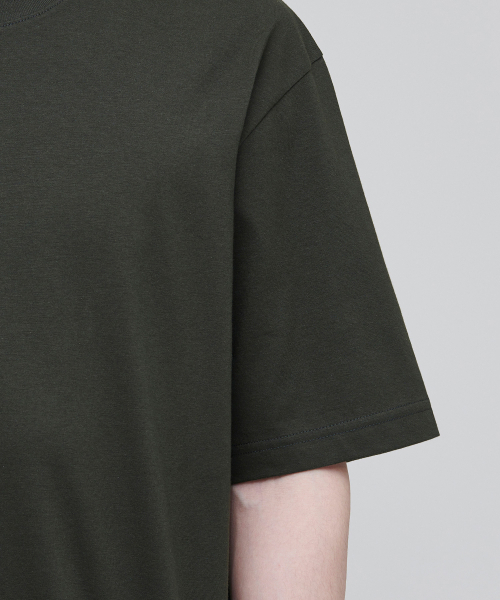 MUSINSA STANDARD（ムシンサスタンダード）の「[クールタンダード] リラックスフィットクルーネックTシャツ [カーキ]（Tシャツ/カットソー・メンズ・その他・MEDIUM/LARGE/X-LARGE/XX-LARGE/XXX-LARGE/SMALL）」の5枚目の写真