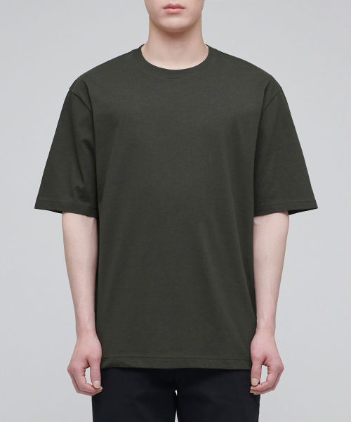 MUSINSA STANDARD（ムシンサスタンダード）の「[クールタンダード] リラックスフィットクルーネックTシャツ [カーキ]（Tシャツ/カットソー・メンズ・その他・MEDIUM/LARGE/X-LARGE/XX-LARGE/XXX-LARGE/SMALL）」の6枚目の写真