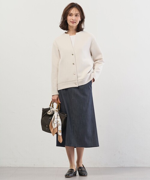 J.PRESS Ladies（J.プレス レディス）の「【WEB限定】セルロースシャンブレー ナロー スカート（スカート・レディース・ライトグレー系/ネイビー系・S/XS）」の8枚目の写真