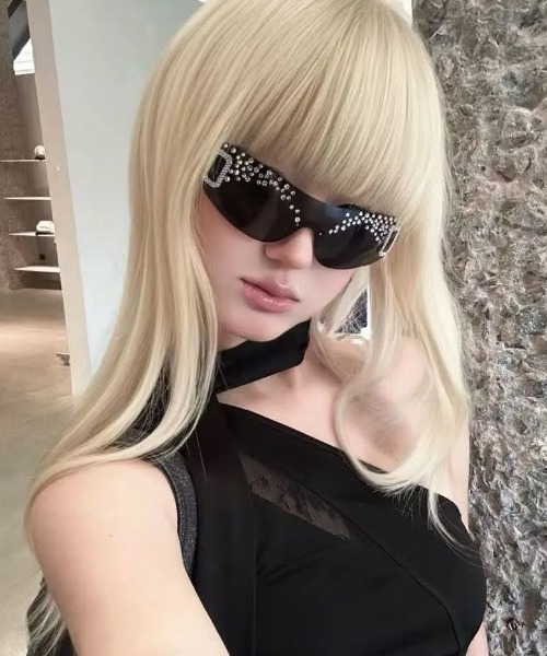 ViViDAY（ビビデー）の「ストーンサングラス（サングラス・レディース・ブラック・FREE）」の3枚目の写真