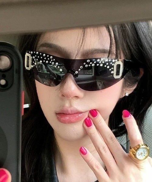 ViViDAY（ビビデー）の「ストーンサングラス（サングラス・レディース・ブラック・FREE）」の9枚目の写真