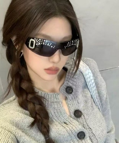 ViViDAY（ビビデー）の「ストーンサングラス（サングラス・レディース・ブラック・FREE）」の13枚目の写真