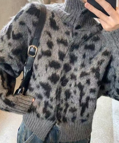 レオパード柄 ジップアップセーター セール】Leopard print zip-up knit sweater / レオパード柄ジップ