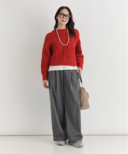 Right-on（ライトオン）の「【HONEYSUCKLE ROSE】ケーブルショートセーター (リラックスシルエット/上品デザイン/カジュアルスタイル)（ニット/セーター・レディース・グレー/キナリ/レッド・M/L/S）」の15枚目の写真