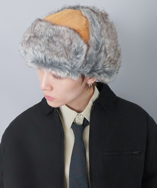 SPINNS(スピンズ)の「【NEW ERA/ニューエラ】2WAYトラッパーフライトキャップ/タウンユース/防寒×デザイン/ユニセックス(キャップ・メンズ・ブラック/ブラウン・L)」の15枚目の写真