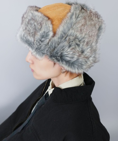 SPINNS(スピンズ)の「【NEW ERA/ニューエラ】2WAYトラッパーフライトキャップ/タウンユース/防寒×デザイン/ユニセックス(キャップ・メンズ・ブラック/ブラウン・L)」の14枚目の写真