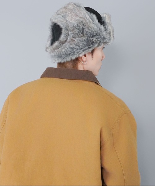 SPINNS(スピンズ)の「【NEW ERA/ニューエラ】2WAYトラッパーフライトキャップ/タウンユース/防寒×デザイン/ユニセックス(キャップ・メンズ・ブラック/ブラウン・L)」の17枚目の写真