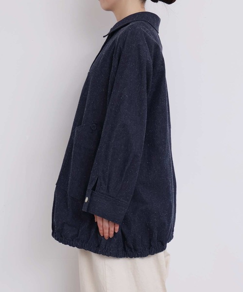 l'atelier du savon（アトリエドサボン）の「ブルゾンみたいなきもちのデニムステンコート（その他アウター・レディース・ネイビー・FREE）」の13枚目の写真