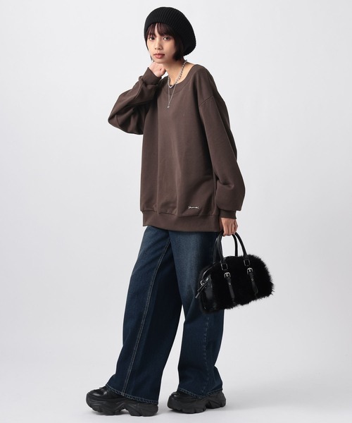 PAGEBOY(ページボーイ)の「プレートオフショルスウェット【選べる首回り・2WAY仕様】(スウェット・レディース・ブラック/グレー/ピンク/ダークブラウン・FREE)」の19枚目の写真