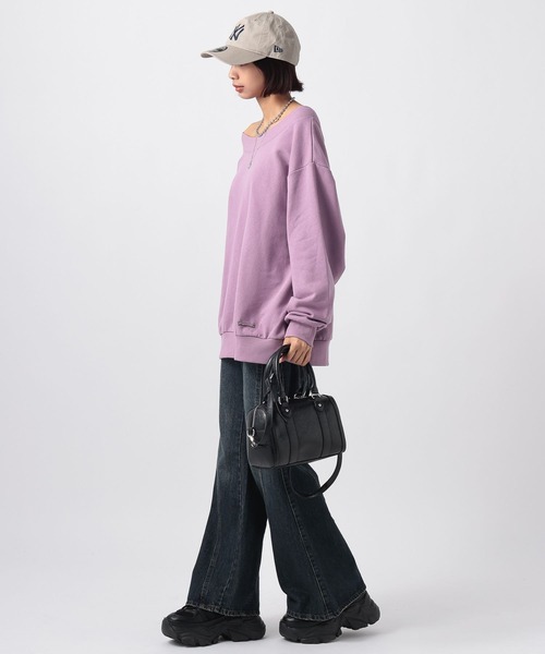 PAGEBOY(ページボーイ)の「プレートオフショルスウェット【選べる首回り・2WAY仕様】(スウェット・レディース・ブラック/グレー/ピンク/ダークブラウン・FREE)」の12枚目の写真