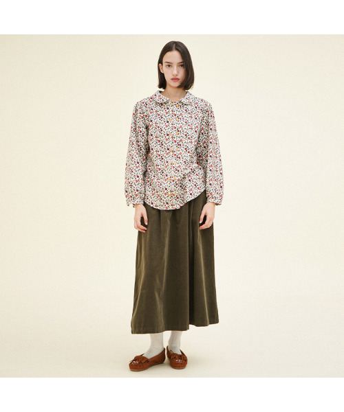 CHIQUITA(チキータ)の「ダブルシャツ(フラワー)ベージュ244303FBE(シャツ/ブラウス・レディース・その他・SMALL/MEDIUM)」の3枚目の写真