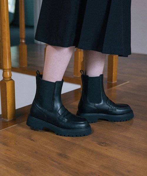 EIFFELCLASSIC(エッフェルクラシック)の「ローレン チェルシーブーツ_ ブラック 4.5cm(ブーツ・レディース・ブラック・22.5cm/23cm/23.5cm/24cm/24.5cm/25cm)」の2枚目の写真