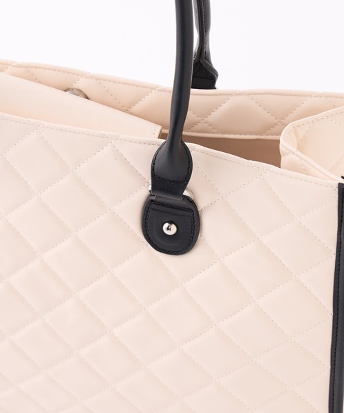 one after another NICE CLAUP（ワンアフターアナザーナイスクラップ）の「【WEB限定】キルティング刺しゅうトートバッグ/A4サイズ対応（トートバッグ・レディース・ブラック/アイボリー/ベージュ・FREE）」の19枚目の写真