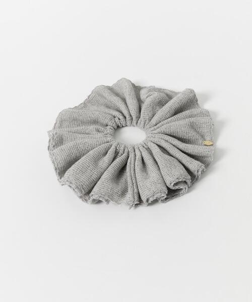 SMELLY（スメリー）の「ニットボリュームシュシュ（シュシュ・レディース・ライトグレー・-）」の7枚目の写真