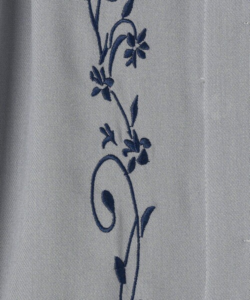 NICOLE CLUB（ニコル クラブ）の「オリエンタル刺繍ワンピース