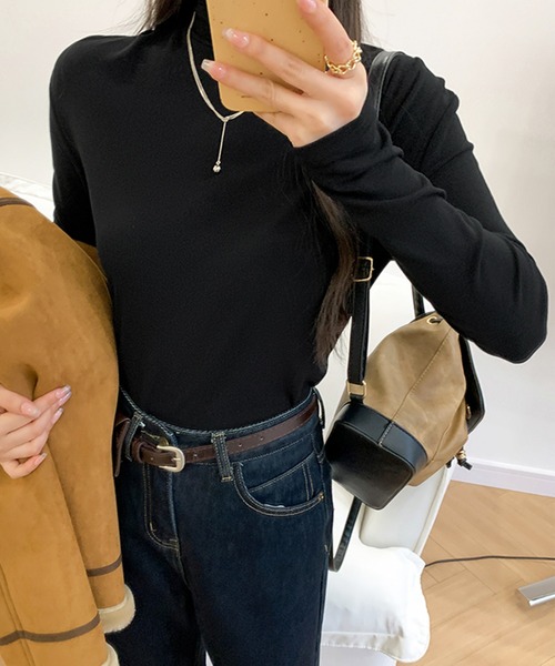 MILAE(ミレ)の「ベーシックタートルネックトップス(Tシャツ/カットソー・レディース・ブラウン/グレー/ホワイト/ライトベージュ/ブラック・M/L/S)」の11枚目の写真