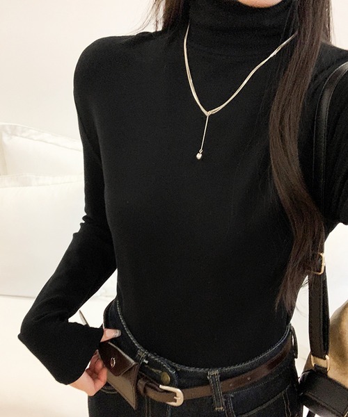 MILAE(ミレ)の「ベーシックタートルネックトップス(Tシャツ/カットソー・レディース・ブラウン/グレー/ホワイト/ライトベージュ/ブラック・M/L/S)」の12枚目の写真