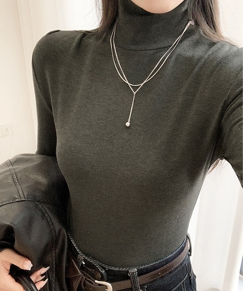 MILAE(ミレ)の「ベーシックタートルネックトップス(Tシャツ/カットソー・レディース・ブラウン/グレー/ホワイト/ライトベージュ/ブラック・M/L/S)」の15枚目の写真