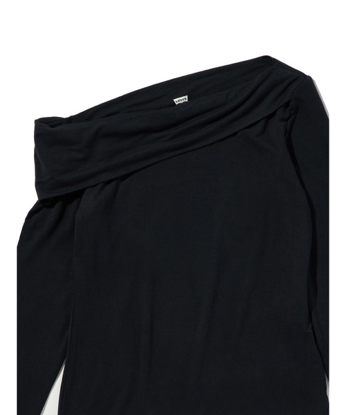 Levi's(リーバイス)の「Levi's/リーバイス クララ オフショルダー ロングスリーブ トップ(Tシャツ/カットソー・レディース・ブラック・M/S/XS)」の5枚目の写真