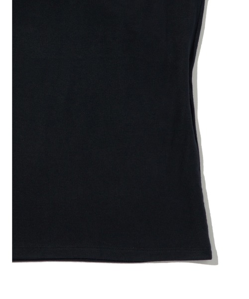 Levi's(リーバイス)の「Levi's/リーバイス クララ オフショルダー ロングスリーブ トップ(Tシャツ/カットソー・レディース・ブラック・M/S/XS)」の7枚目の写真