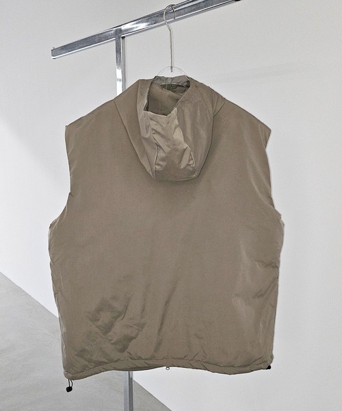 WESTBOY（ウエストボーイ）の「フード付き オーバーサイズ ユーティリティベスト WO25W18OT02（ベスト・メンズ・ブラック/カーキ・L/M/XL）」の10枚目の写真