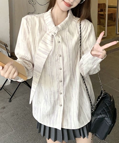 Flugge(フラッジー)の「ニュアンス柄長袖シャツ(シャツ/ブラウス・レディース・アイボリー・LARGE/MEDIUM)」の2枚目の写真