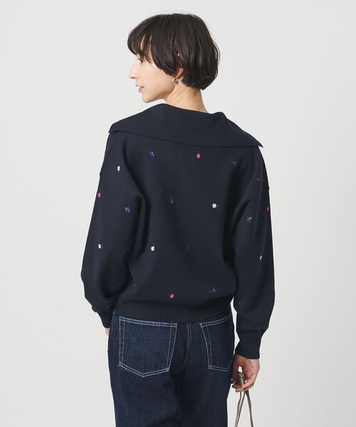 UNITED ARROWS（ユナイテッドアローズ）の「フラワー エンブロイダリー スキッパーニット（ニット/セーター・レディース・ダークグレー/ライム/ダークブラウン/ネイビー・FREE）」の10枚目の写真