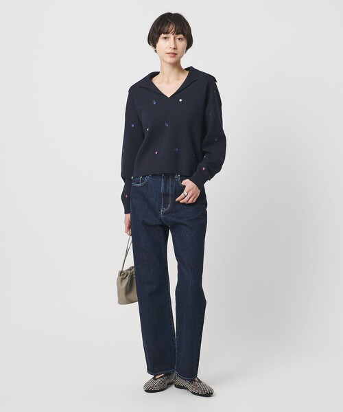 UNITED ARROWS（ユナイテッドアローズ）の「フラワー エンブロイダリー スキッパーニット（ニット/セーター・レディース・ダークグレー/ライム/ダークブラウン/ネイビー・FREE）」の11枚目の写真