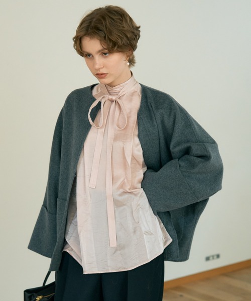 DESIGNWORKS(デザインワークス)の「【BEAUVET/ボーヴェット】キュプラシルクボウタイブラウス(シャツ/ブラウス・レディース・ブラック・1)」の7枚目の写真