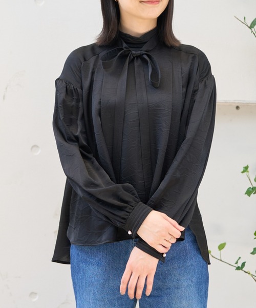 DESIGNWORKS(デザインワークス)の「【BEAUVET/ボーヴェット】キュプラシルクボウタイブラウス(シャツ/ブラウス・レディース・ブラック・1)」の3枚目の写真