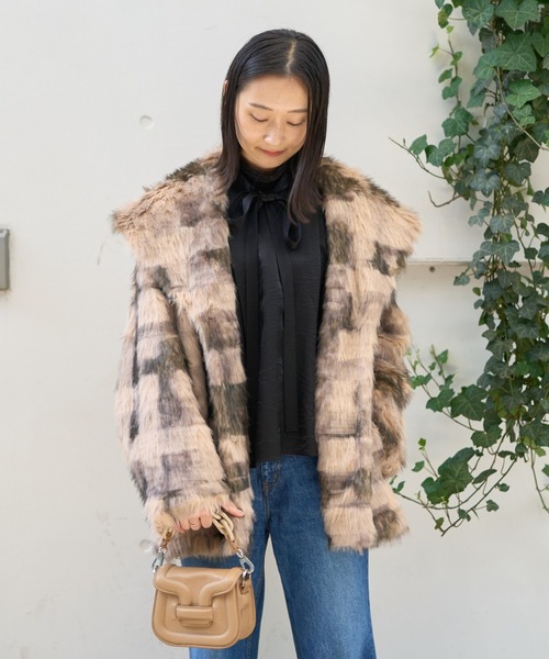 DESIGNWORKS(デザインワークス)の「【BEAUVET/ボーヴェット】キュプラシルクボウタイブラウス(シャツ/ブラウス・レディース・ブラック・1)」の5枚目の写真