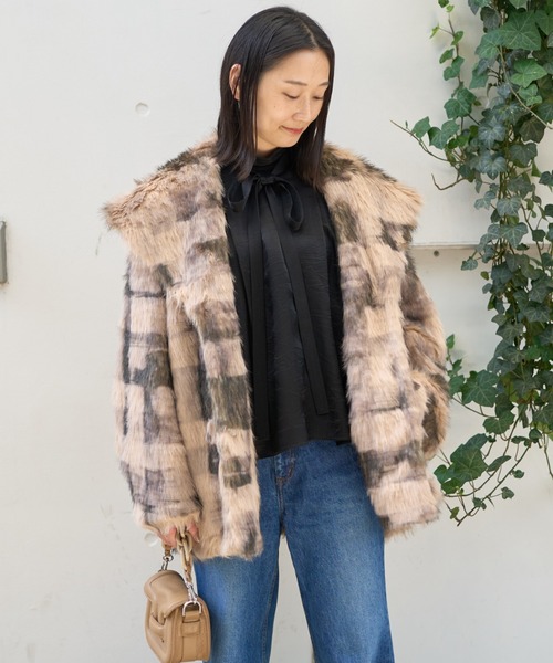 DESIGNWORKS(デザインワークス)の「【BEAUVET/ボーヴェット】キュプラシルクボウタイブラウス(シャツ/ブラウス・レディース・ブラック・1)」の6枚目の写真