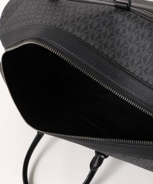 MICHAEL KORS(マイケルコース)の「JET SET フライト ダッフル - MKシグネチャー(ボストンバッグ・メンズ・ブラック・FREE)」の7枚目の写真