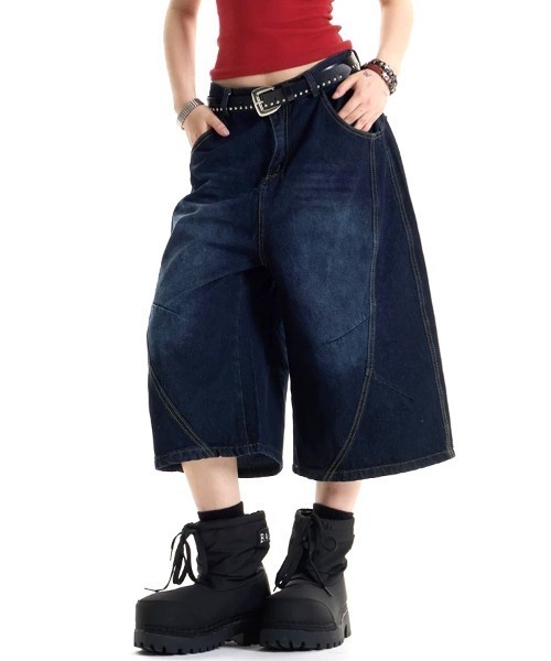SHEENA(シーナ)の「バックレオパード柄ロゴワイドデニムハーフパンツ(デニムパンツ・レディース・ダークブルー・S/M/L)」の10枚目の写真