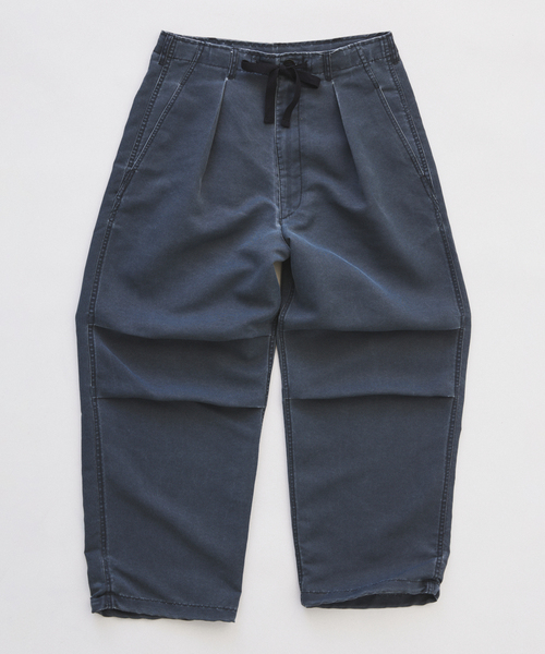 JOURNAL STANDARD relume（ジャーナルスタンダード　レリューム）の「ピグメント加工 ファティーグ オーバーパンツ（カーゴパンツ・メンズ・ブラックミックス/ライトグリーン・MEDIUM/LARGE）」の2枚目の写真