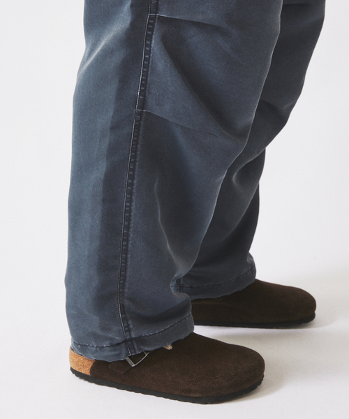 JOURNAL STANDARD relume（ジャーナルスタンダード　レリューム）の「ピグメント加工 ファティーグ オーバーパンツ（カーゴパンツ・メンズ・ブラックミックス/ライトグリーン・MEDIUM/LARGE）」の22枚目の写真