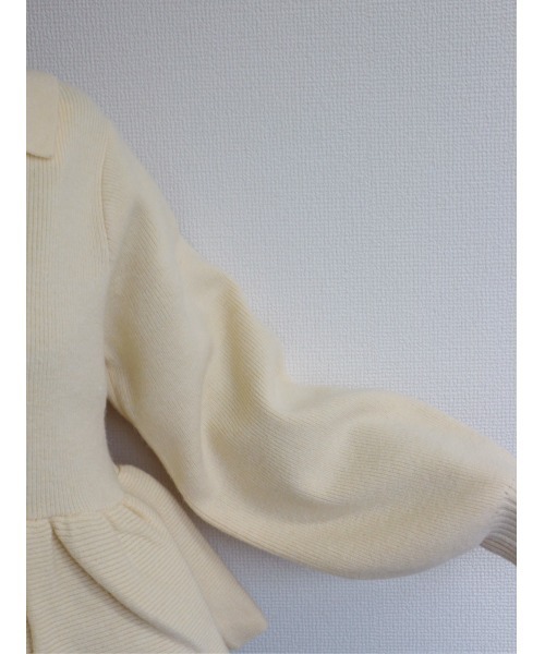 TRUNC（トランクエイティーエイト）の「Peplum Button Knit（ニット/セーター・レディース・アイボリー/グレー・FREE）」の18枚目の写真