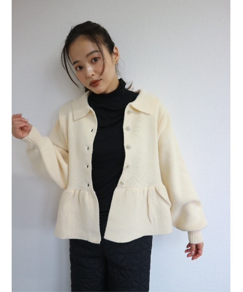 TRUNC（トランクエイティーエイト）の「Peplum Button Knit（ニット/セーター・レディース・アイボリー/グレー・FREE）」の10枚目の写真