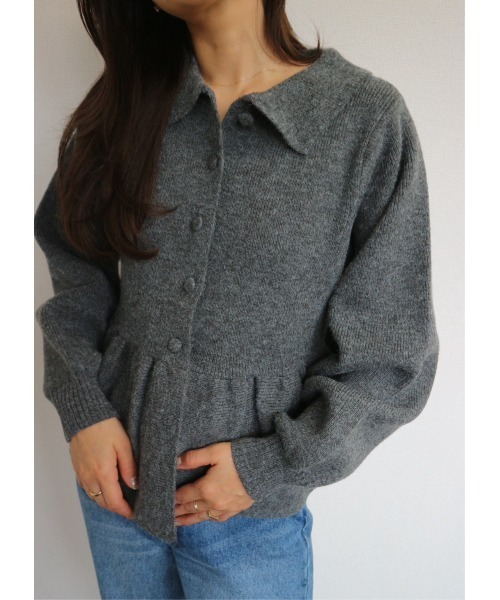 TRUNC（トランクエイティーエイト）の「Peplum Button Knit（ニット/セーター・レディース・アイボリー/グレー・FREE）」の5枚目の写真