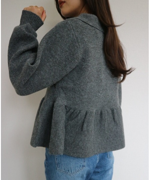 TRUNC（トランクエイティーエイト）の「Peplum Button Knit（ニット/セーター・レディース・アイボリー/グレー・FREE）」の12枚目の写真